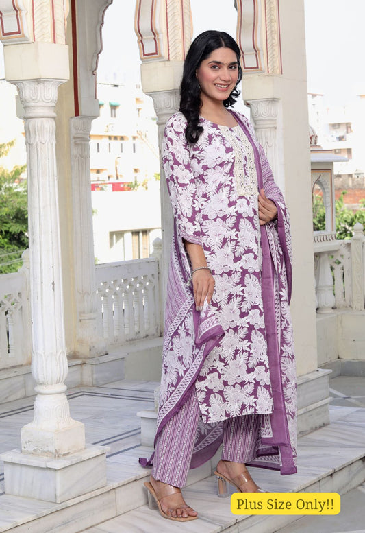 Model wearing Jaiuri Pure Cotton