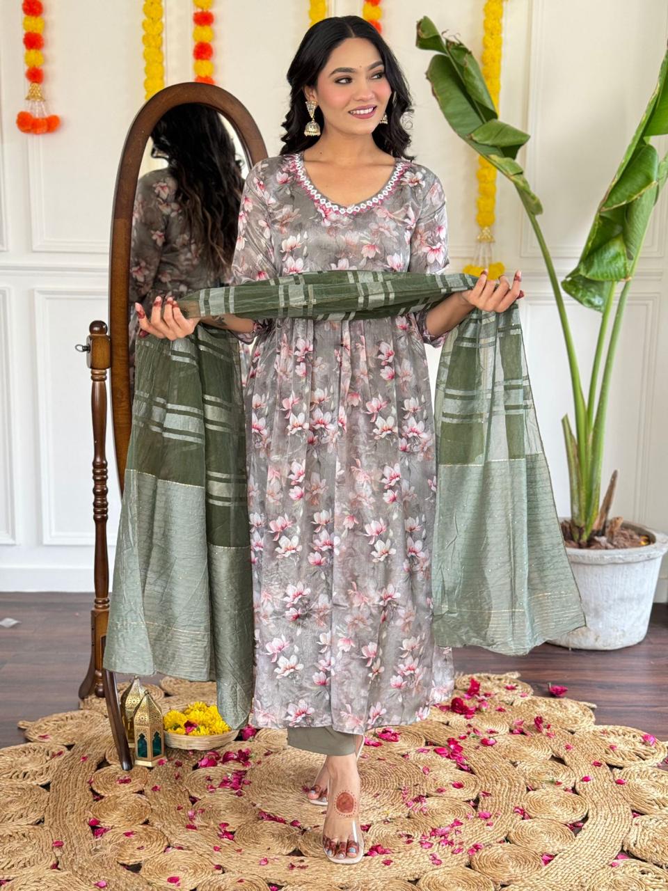 Floral Print Kurti Set